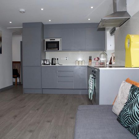 Spacious Modern 2 Bed Flat In City Centre 독서 외부 사진