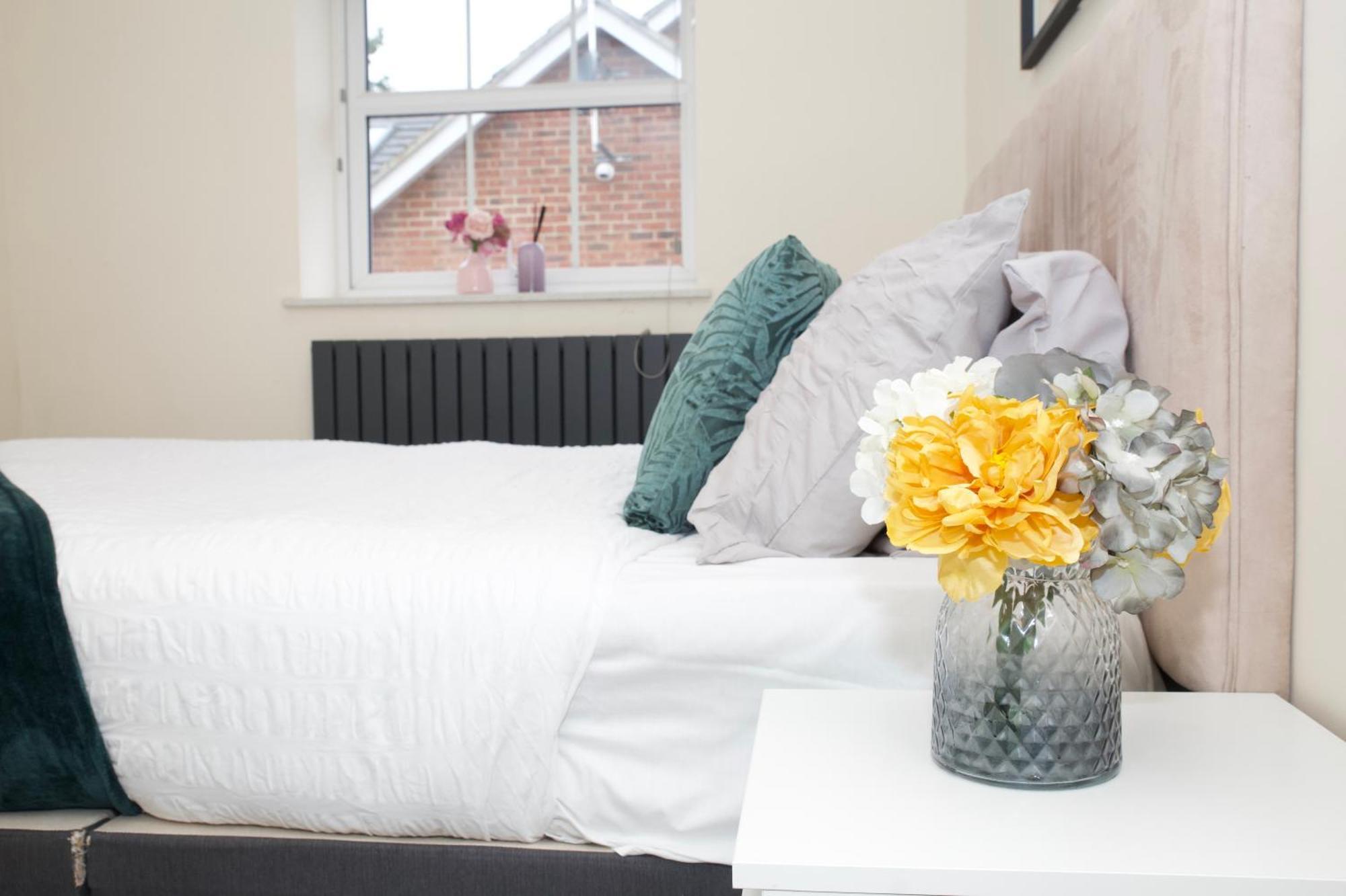 Spacious Modern 2 Bed Flat In City Centre 독서 외부 사진